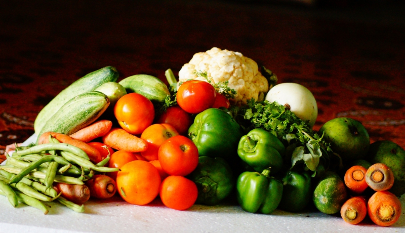 restaurant-MANDELIEU LA NAPOULE-min_table-nature-farm-leaf-ripe-dish-1024857-pxhere.com